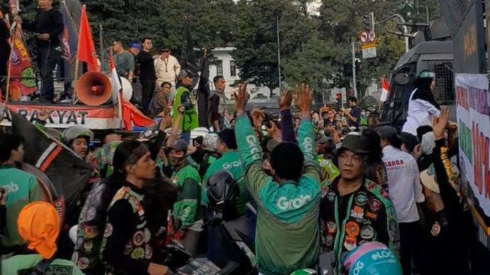 Demo Ojol Patung Kuda Jakpus