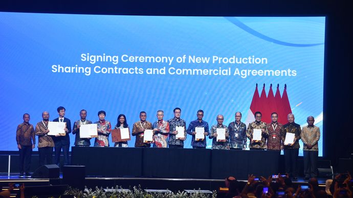 penandatanganan Domestic Swap Agreement (DSA) pada pembukaan The 49th Indonesian Petroleum Association (IPA) Convex.
