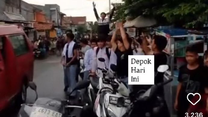 Demo alumni dan siswa SMPN 3 Depok. (Instagram) 
