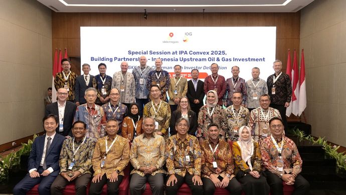 Satuan Kerja Khusus Pelaksana Kegiatan Usaha Hulu Minyak dan Gas Bumi (SKK Migas) mengumpulkan pemimpin dan investor hulu migas dalam IPA Special Session: Building Partnership &ndash; Indonesia Oil And Gas Investment. 