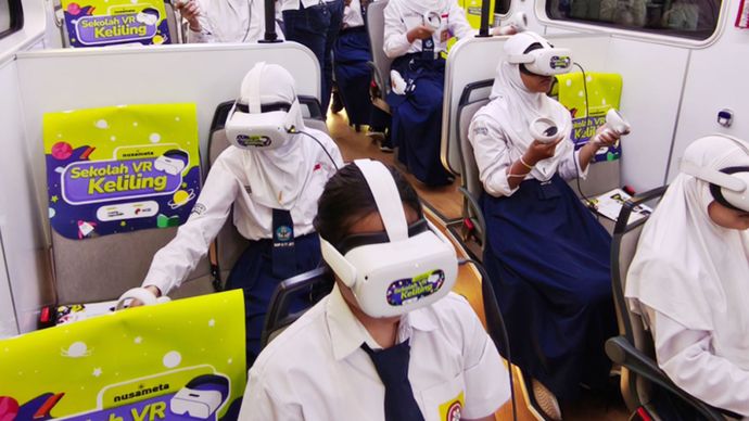 Bus Sekolah VR Pertama di Indonesia Sasar 2 Juta Siswa per Tahun, Pintu Masa Depan Pendidikan Indonesia 