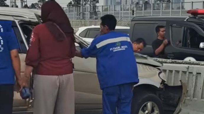 Kecelakaan di Tol MBZ KM 32 Arah Cikampek