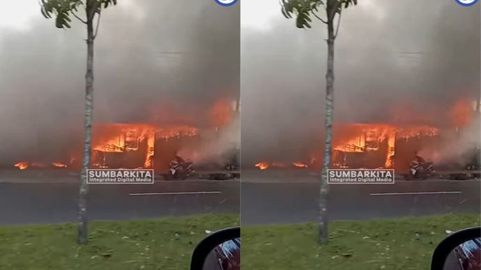 Kebakaran di Padang