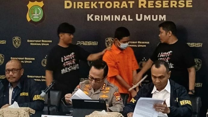 Pelaku pembunuhan bos sembako di Pondok Gede, Bekasi. 