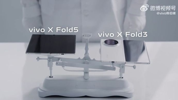 Vivo X Fold 5 akan lebih ringan dibandingkan Vivo X Fold 3. (Foto: Tangkapan layar via Gizmochina) 