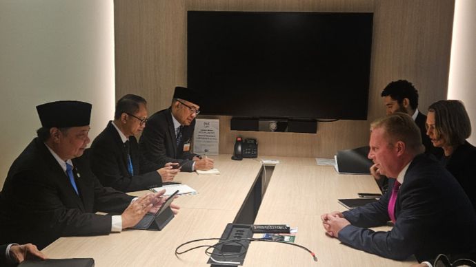 Menteri Koordinator Bidang Perekonomian Airlangga Hartarto melakukan pertemuan bilateral dengan Menteri Perdagangan Selandia Baru Todd McClay 