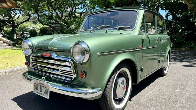 Mobil pertama yang dijual Nissan di AS adalah Datsun 210. (Foto: Istimewa via Carscoops)