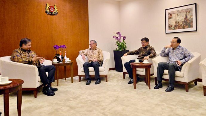Menko Perekonomian Airlangga Hartarto dan Deputy Prime Minister (DPM) and Minister for Trade and Industry Singapura Gan Kim Yong melaksanakan pertemuan bilateral yang berlangsung di Singapura/Ist