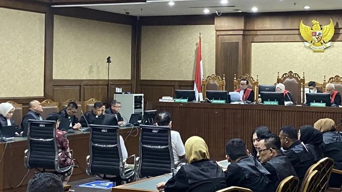 Sidang pembacaan putusan terhadap ibunda Ronald Tannur, Meirizka Widjaja, di Pengadilan Tindak Pidana Korupsi pada Pengadilan Negeri Jakarta Pusat.
