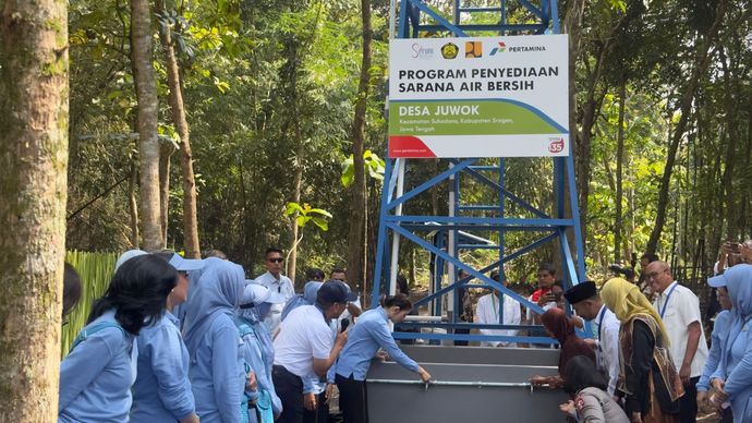 PT Pertamina (Persero) berkolaborasi dengan Seruni (Solidaritas Perempuan Untuk Indonesia) Kabinet Merah Putih dan Kementerian ESDM, hadir untuk membangun 16 titik sarana dan prasarana air bersih guna meningkatkan kesehatan dan kesejahteraan masyarakat di Kabupaten Sragen. 