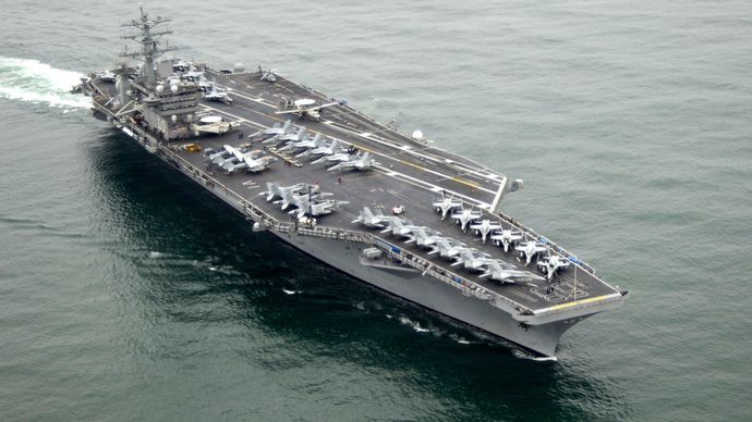 Kapal induk Amerika Serikat USS Nimitz (CVN-68).