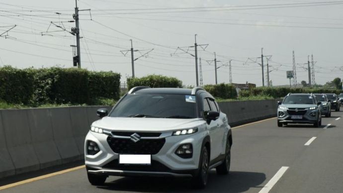 PT SIS mengadakan kegiatan media test drive untuk memperkenalkan SUV terbaru mereka, Suzuki Fronx. (Foto: Suzuki/Adiantoro/NTV)