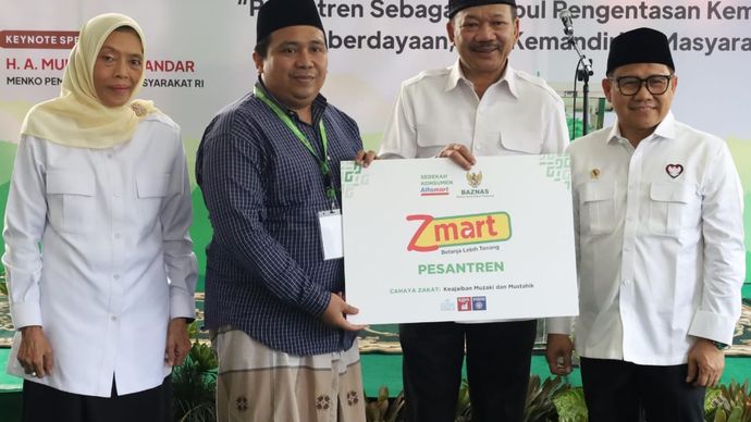  Badan Amil Zakat Nasional (BAZNAS) RI meluncurkan program Zmart Pesantren di Ponpes Api Asri Tegalrejo, Magelang, Jawa Tengah, Senin, 23 Juni 2025. 