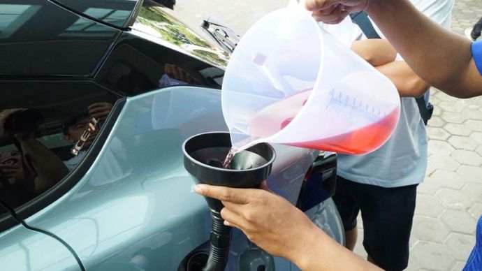 Seluruh kendaraan Suzuki Fronx diisi BBM full to full. (Foto: Suzuki/Adiantoro/NTV)