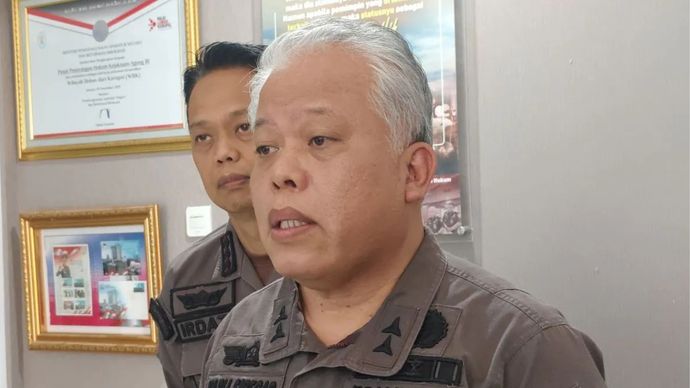 Di Gedung Kejaksaan Agung, Jakarta, Kamis, 26 Juni, Harli Siregar, Kepala Pusat Penerangan Hukum (Kapuspenkum), berbicara dengan awak media. 