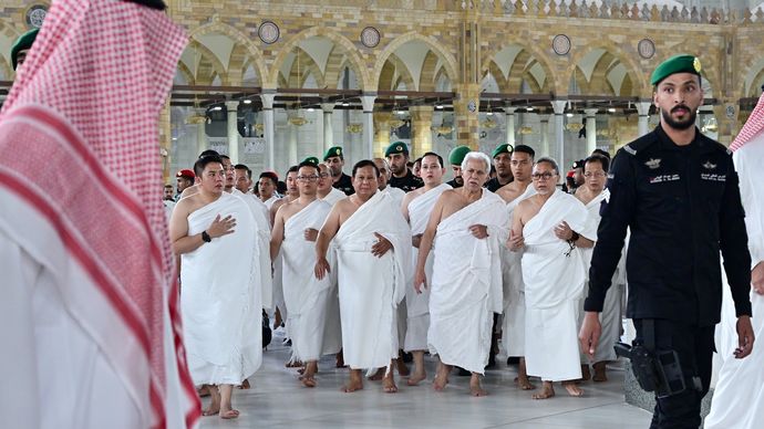 Prabowo Umroh