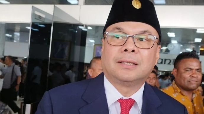 Romy Soekarno. 