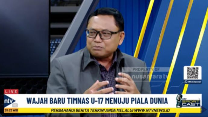 Pengamat sepak bola, Mohamad Kusnaeni (Bung Kus) dalam program Sportcast di Nusantara TV 