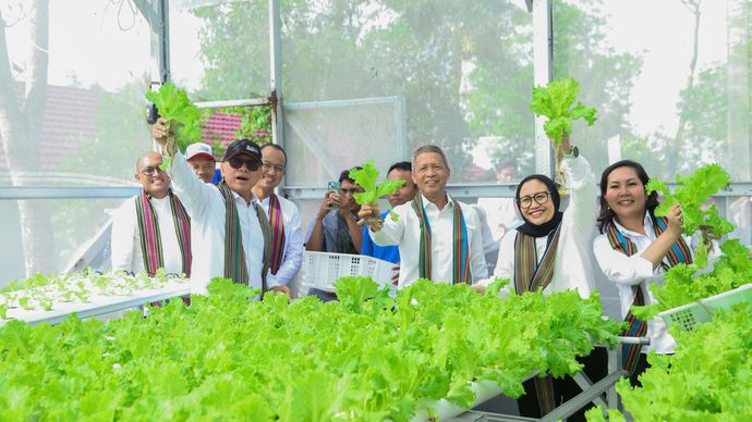 PT Pertamina (Persero) terus berkomitmen dalam mewujudkan kemandirian energi masyarakat yang berkelanjutan melalui Program Tanggung Jawab Sosial dan Lingkungan (TJSL) Pilar lingkungan, di antaranya program perhutanan sosial.