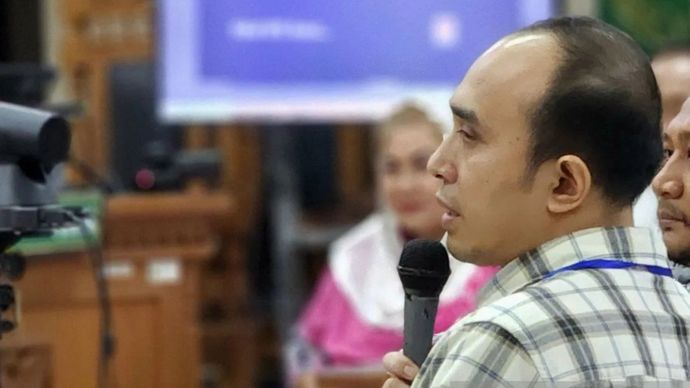Binawan Febrianto, Kepala Bidang Pendataan dan Pendaftaran Pajak Badan Pendapatan Daerah (Bapenda) Kota Semarang, saat diperiksa sebagai saksi di Pengadilan Tipikor Semarang pada hari Rabu, 9 Juli 2025. 
