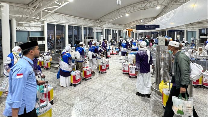 Jemaah KJT28 di Bandara AMAA Madinah