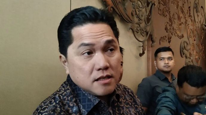 Di sela pengundian turnamen Piala AFF U-23 di Jimbaran, Kabupaten Badung, Bali, Jumat, 30 Mei, Erick Thohir, Ketua Umum PSSI, diwawancarai oleh wartawan.