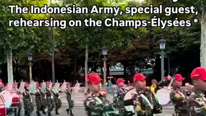 Kontingen Indonesia untuk Parade Bastile Day Prancis