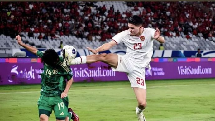 Justin Hubner saat tendang kepala pemain timnas Arab Saudi