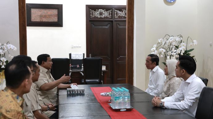 Presiden RI Prabowo Subianto menyambangi kediaman Presiden RI ke-7 Joko Widodo 