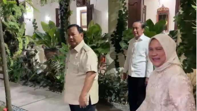 Prabowo Kunjungi Kediaman Jokowi di Solo