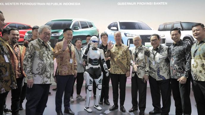 PT Chery Sales Indonesia (CSI) meluncurkan Chery TIGGO Cross CSH Hybrid di ajang GIIAS 2025. (Foto: Istimewa)