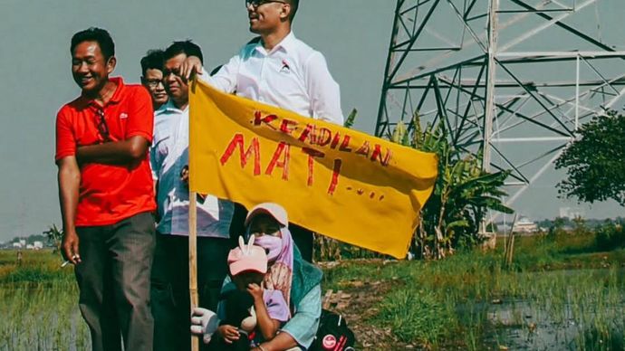 Bro Ron saat mengadvokasi warga. 