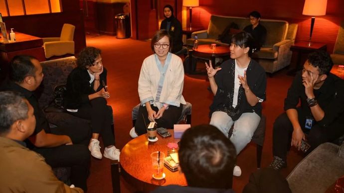 Wakil Menteri Ekonomi Kreatif Irene Umar (tengah) saat hadir di Plaza Senayan XXI, Jakarta, Kamis (24/7/2025). ANTARA/HO-Kementerian Ekonomi Kreatif.