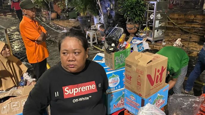 Ika Pedagang di Taman Puring