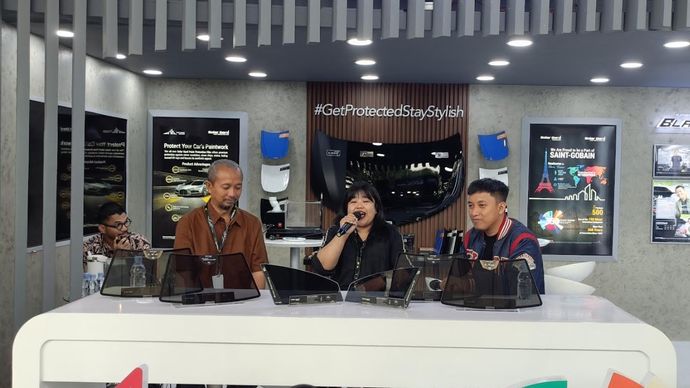 Fitra Eri menegaskan pentingnya penggunaan kaca film yang berkualitas. (Foto: Adiantoro/NTV)