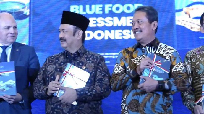 Tangkapan layar Menteri Kelautan dan Perikanan (KKP) Sakti Wahyu Trenggono (kedua dari kanan) dalam Peluncuran Blue Food Assessment (BFA) Indonesia dan Indonesia Blue Economy Index (IBEI) di Jakarta, Rabu 6 Agustus 2025. ANTARA/M. Baqir Idrus Alatas.