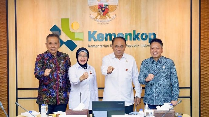 Menteri Koperasi Budi Arie Setiadi dan Kepala BPS