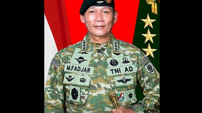 Pangkostrad Letjen Mohammad Fadjar. 