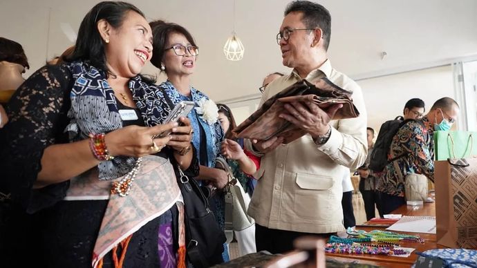 Menteri Perdagangan (Mendag) Budi Santoso melakukan dialog 