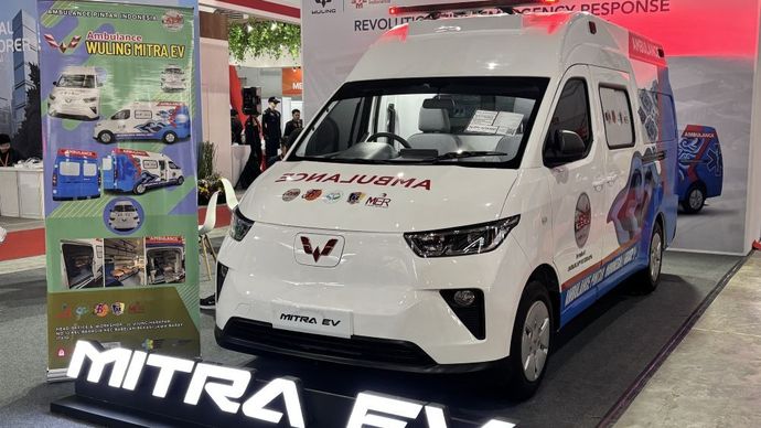 Wuling Mitra EV Ambulans Go Green hadir di EDRR Indonesia 2025. (Foto: Istimewa)