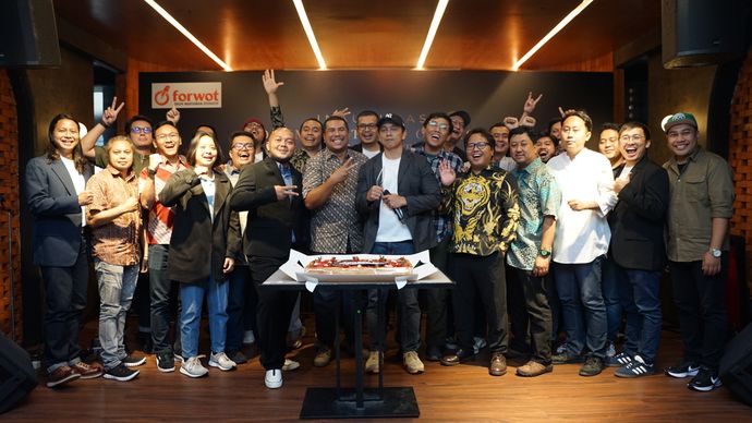 Forum Wartawan Otomotif Indonesia (FORWOT) resmi melantik Krisna Arie Prasetya sebagai Ketua Umum periode 2025&ndash;2029.