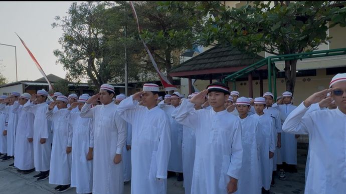 Dewan Syariah Kota Surakarta menggelar peringatan HUT ke-80 RI. 