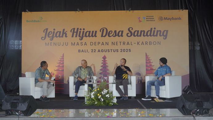 Andy F Noya dan Presiden Direktur Maybank Indonesia Steffano Ridwan
