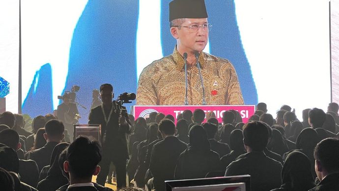 Menteri Transmigrasi Iftitah Sulaiman di acara Pembekalan dan Pelepasan Tim Ekspedisi Patriot. 
