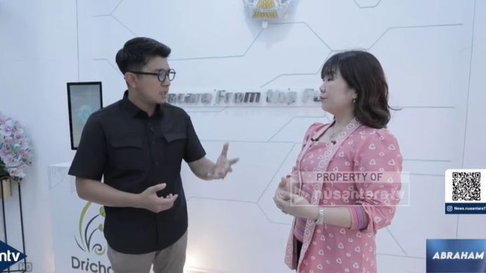 dr. Maria Fransisca saat berbincang dengan jurnalis senior Nusantara TV Abraham Silaban dalam program &quot;Abraham&quot;, Senin, 25 Agustus 2025.