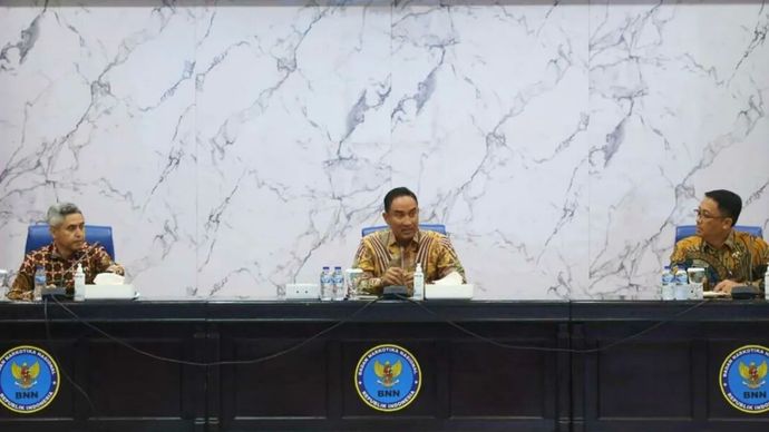 Kepala Badan Narkotika Nasional (BNN) Inspektur Jenderal Polisi Suyudi Ario Seto (tengah) dalam pengarahan kepada jajaran pejabat tinggi BNN di Jakarta, Selasa, 26 Agustus 2025.
