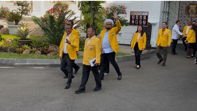 Bahlil Lahadalia dengan Pengurus Inti Partai Golkar