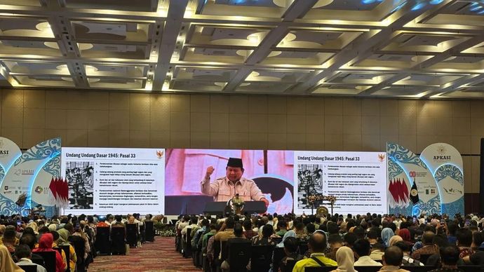 Presiden RI Prabowo Subianto saat berpidato memberikan arahan kepada para kepala daerah di acara Apkasi Otonomi Expo 2025, Tengerang, Kamis 28 Agustus 2025. (ANTARA/Genta Tenri Mawangi)