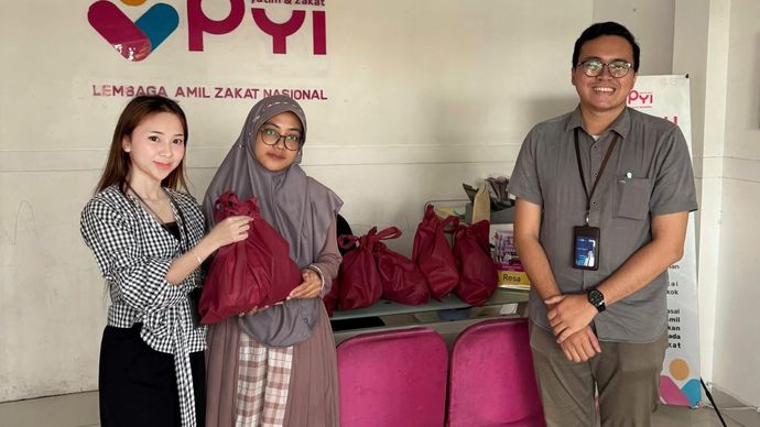 BRI KC Mabes TNI CIlangkap Berbagi Jumat Berkah di Empat Lokasi