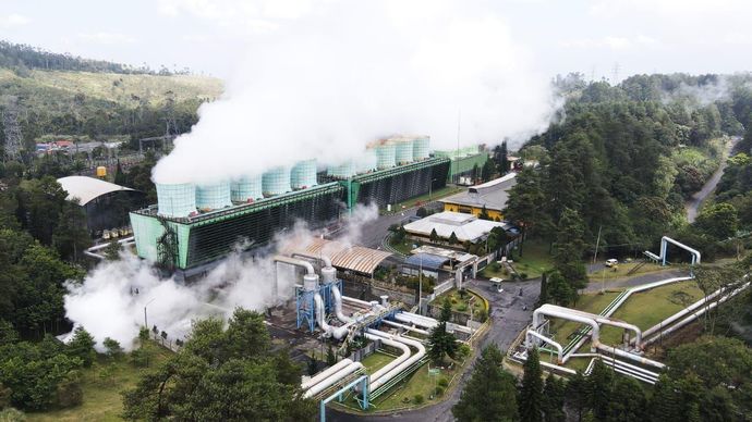 PT PLN (Persero) mempercepat pengembangan Pembangkit Listrik Tenaga Panas Bumi (PLTP) sebagai langkah nyata mendukung transisi energi nasional dan visi Asta Cita Presiden Prabowo Subianto menuju swasembada energi berbasis sumber daya domestik